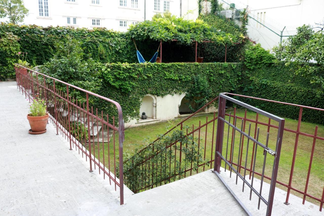 Sky Accommodations Studio Coimbra Bagian luar foto