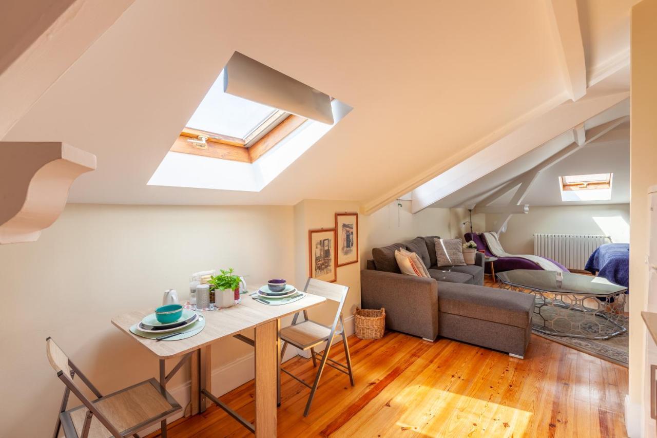 Sky Accommodations Studio Coimbra Bagian luar foto