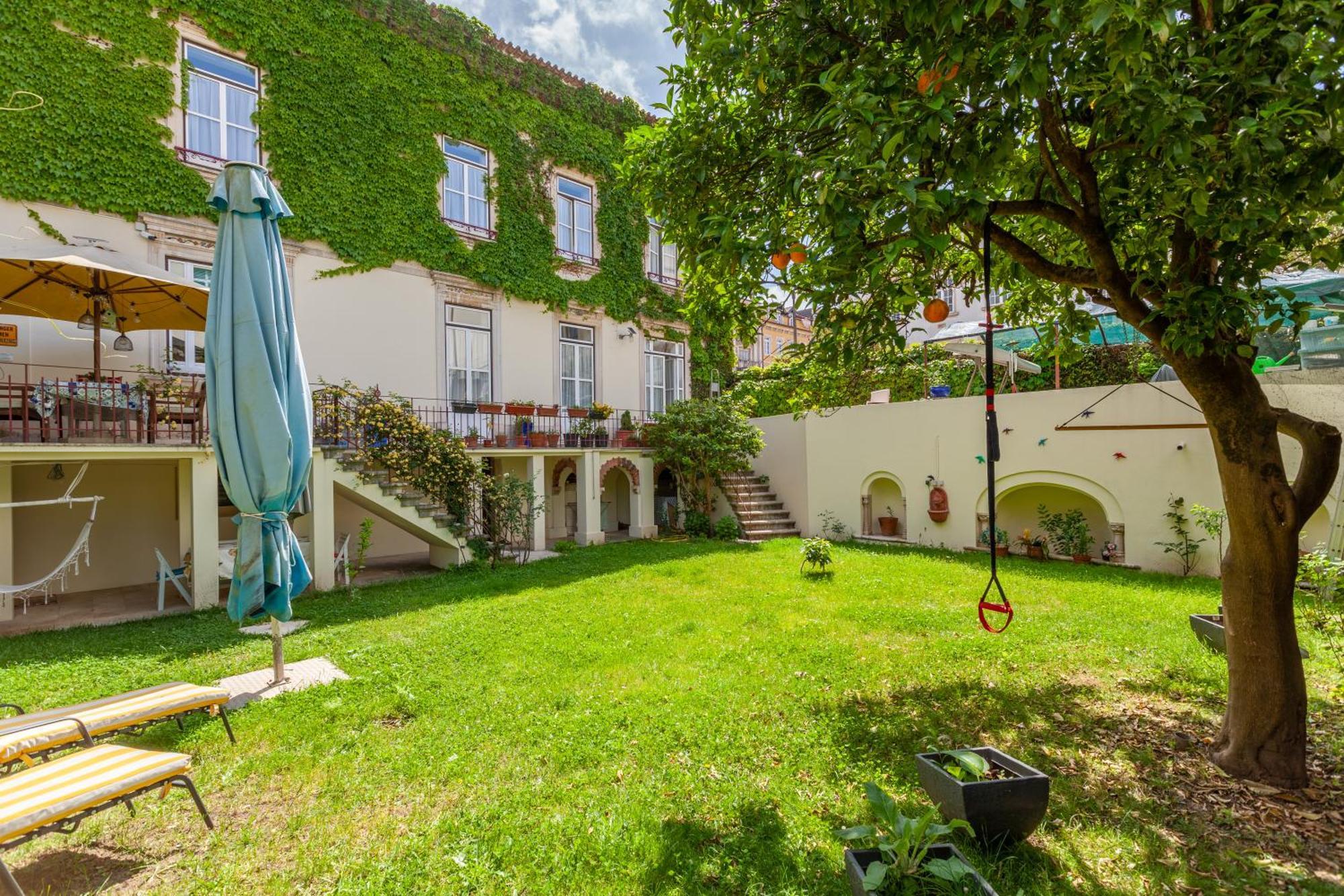 Sky Accommodations Studio Coimbra Bagian luar foto
