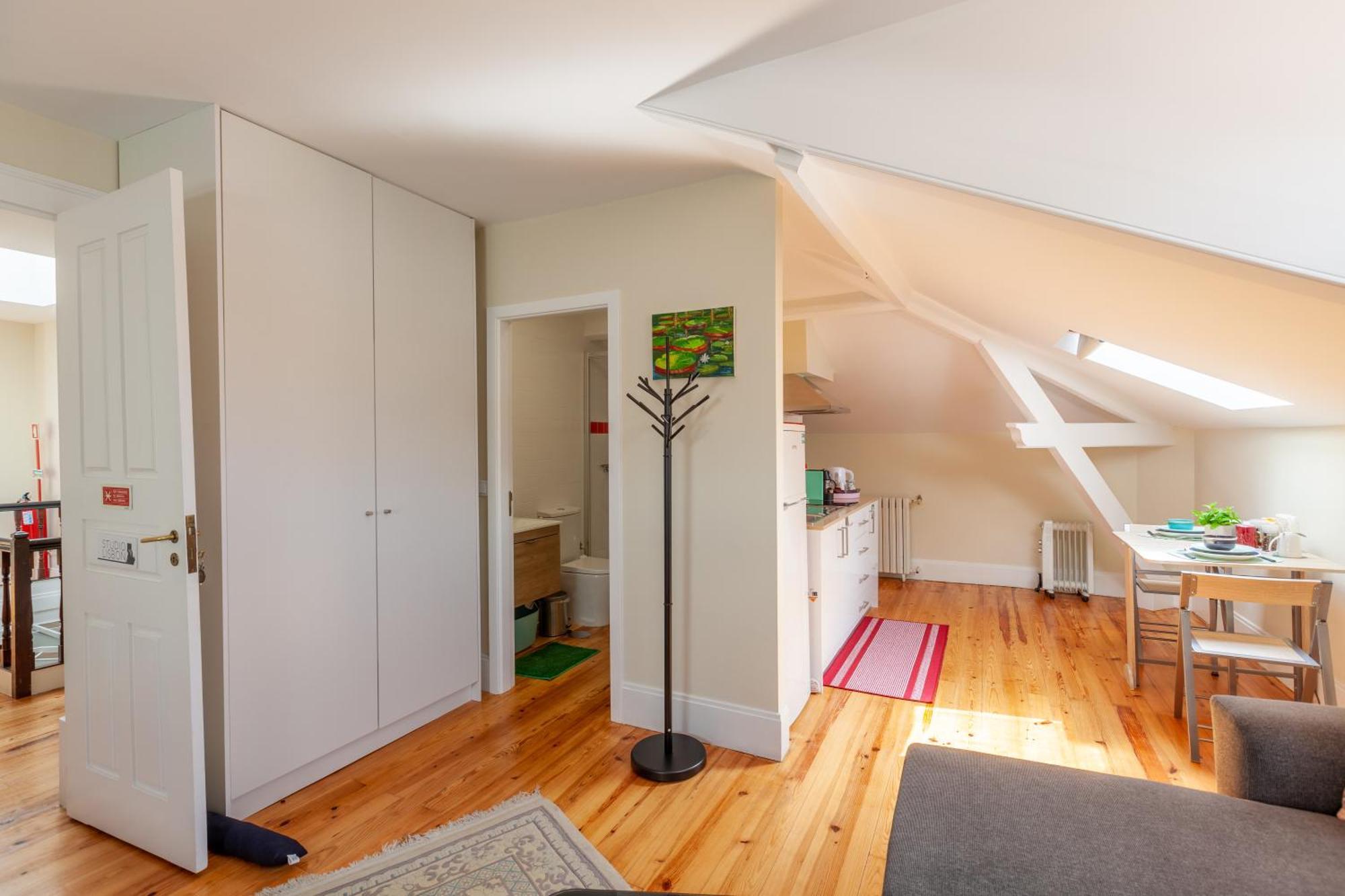 Sky Accommodations Studio Coimbra Bagian luar foto