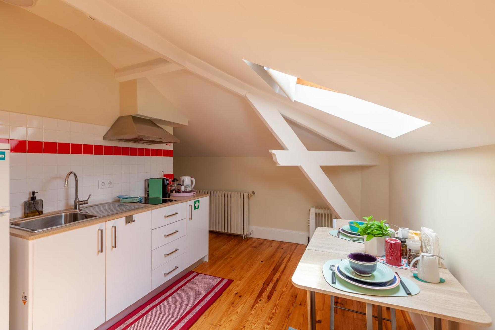 Sky Accommodations Studio Coimbra Bagian luar foto
