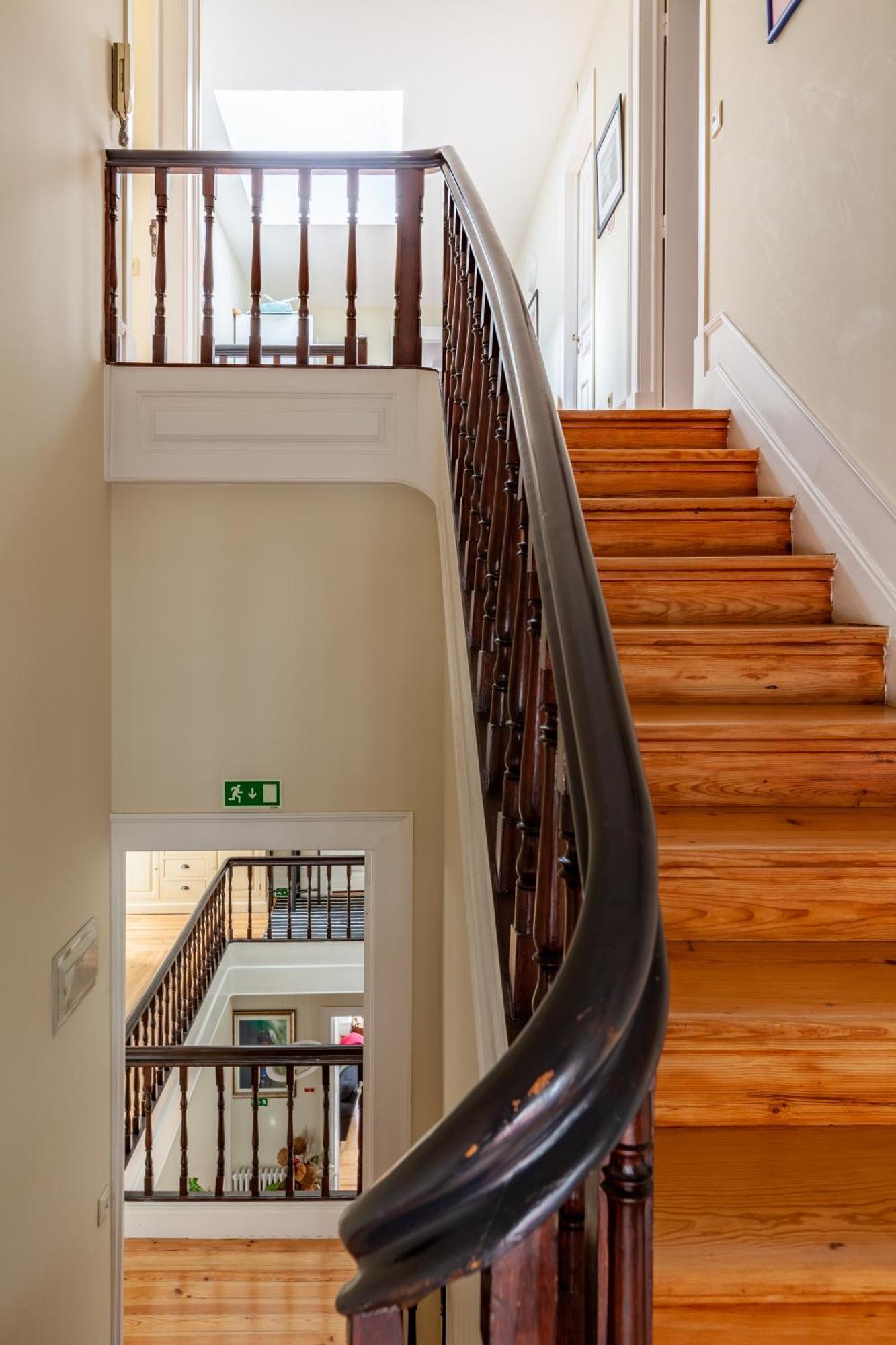 Sky Accommodations Studio Coimbra Bagian luar foto